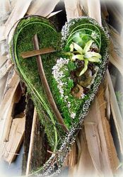 Organic Heart from your Sebring, Florida florist